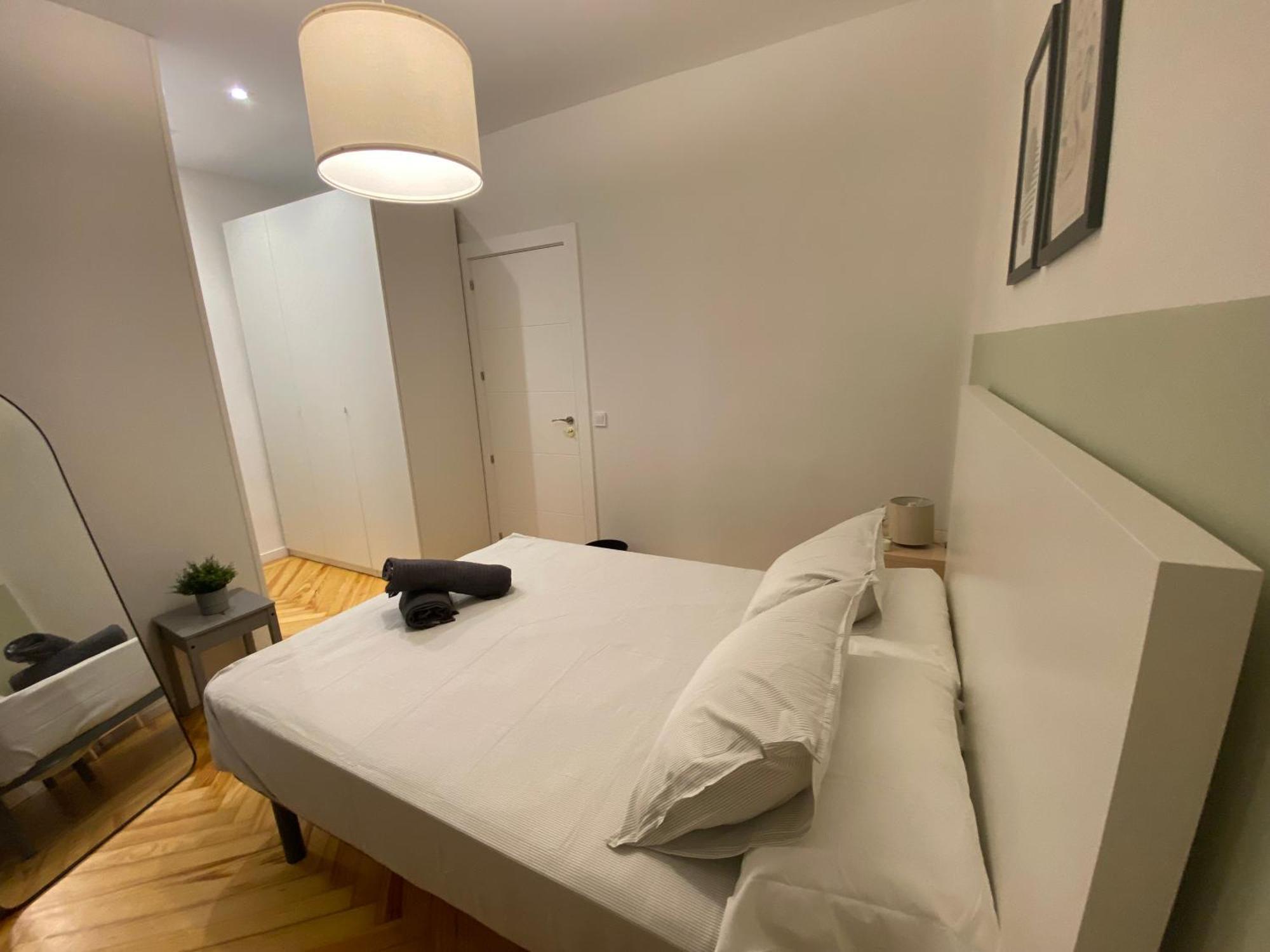 Santa Engracia Hostel *